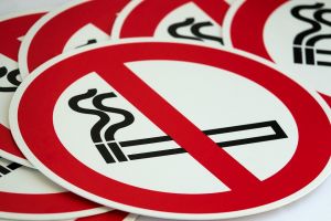 Csehországban jó megoldásnak tűnik a dohányzási tilalom!